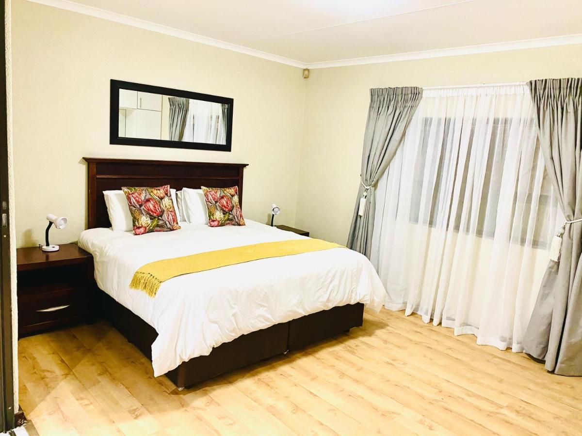 C&C Hotel Vibes Randpark Ridge Jhb 14 Units Available Randburg Exterior photo