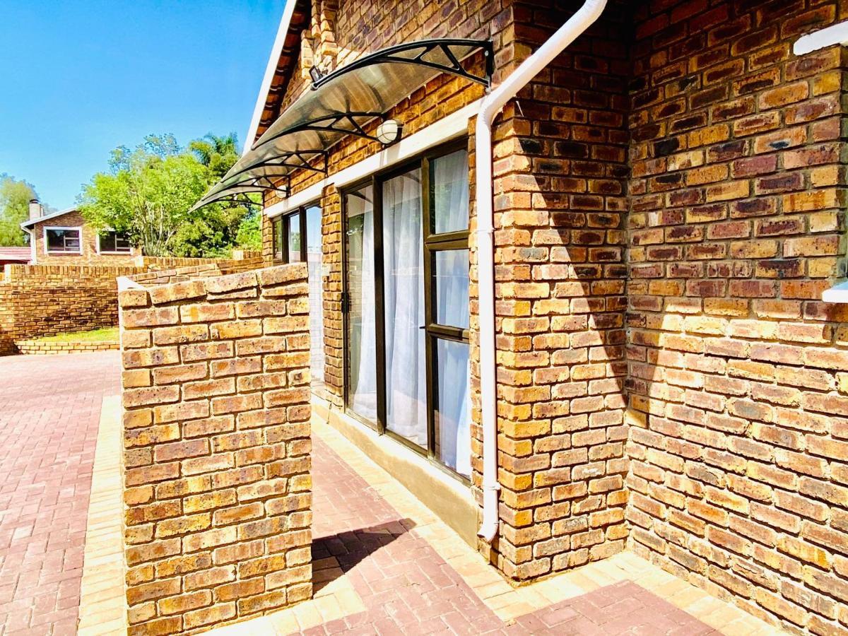 C&C Hotel Vibes Randpark Ridge Jhb 14 Units Available Randburg Exterior photo